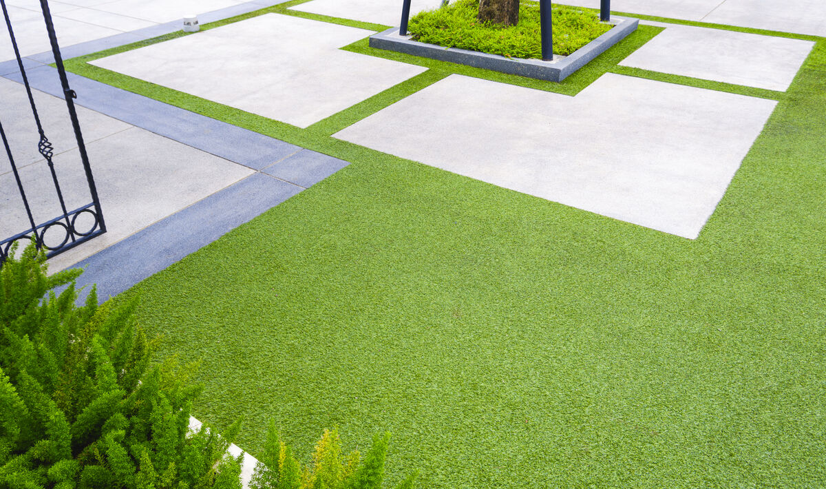 Artificial Grass vs Natural Lawn in Cyprus: What You Need to Know